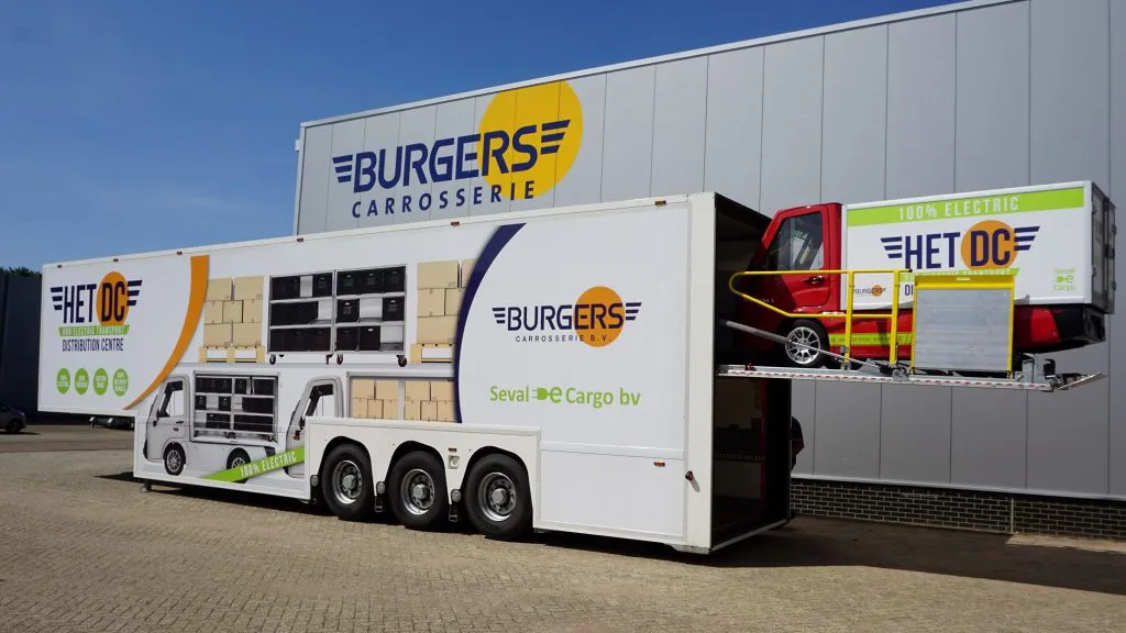 HET DC Mobiele Hub Seval e Cargo en Burgers Carrosserie